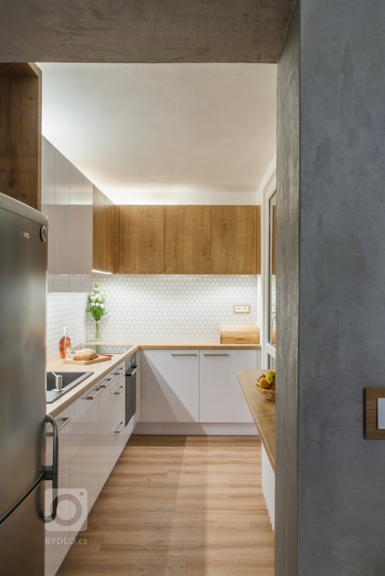 add picture to album