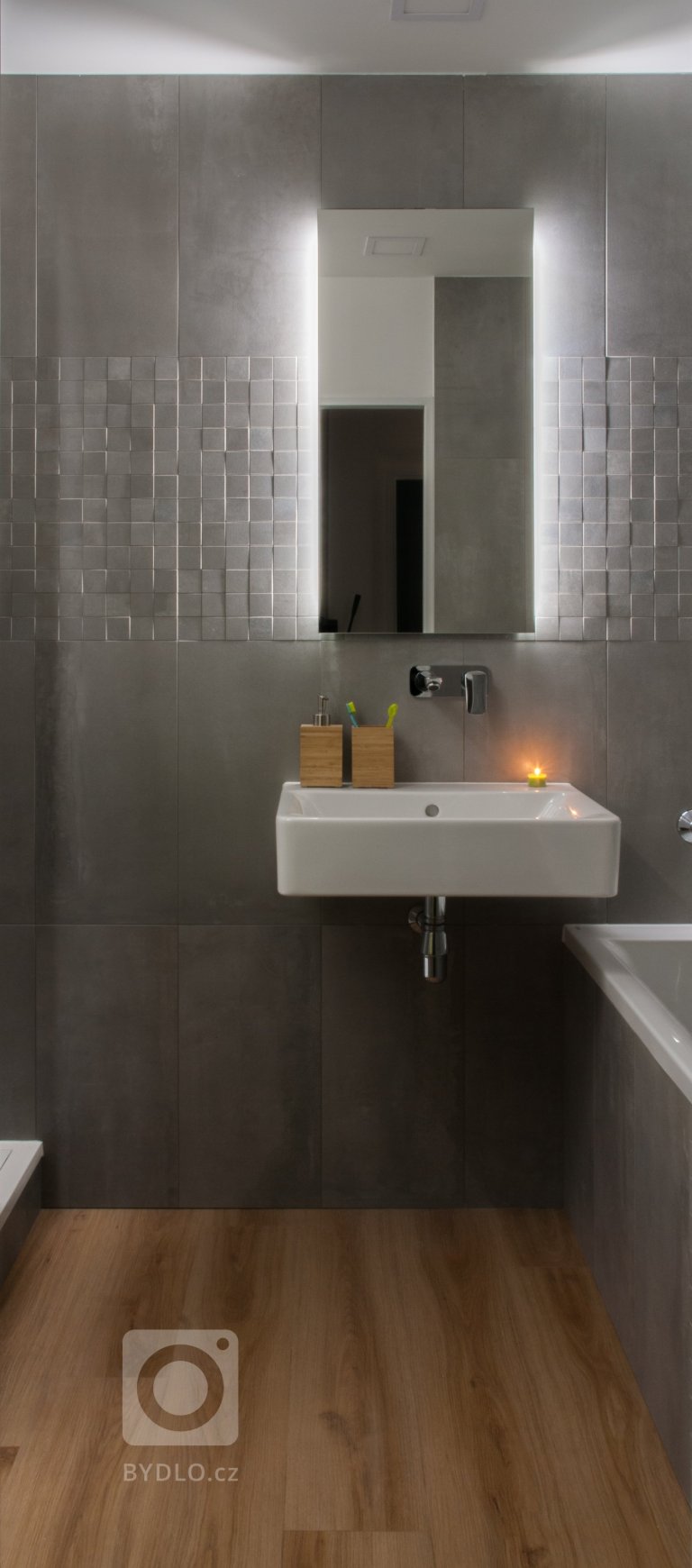 add picture to album