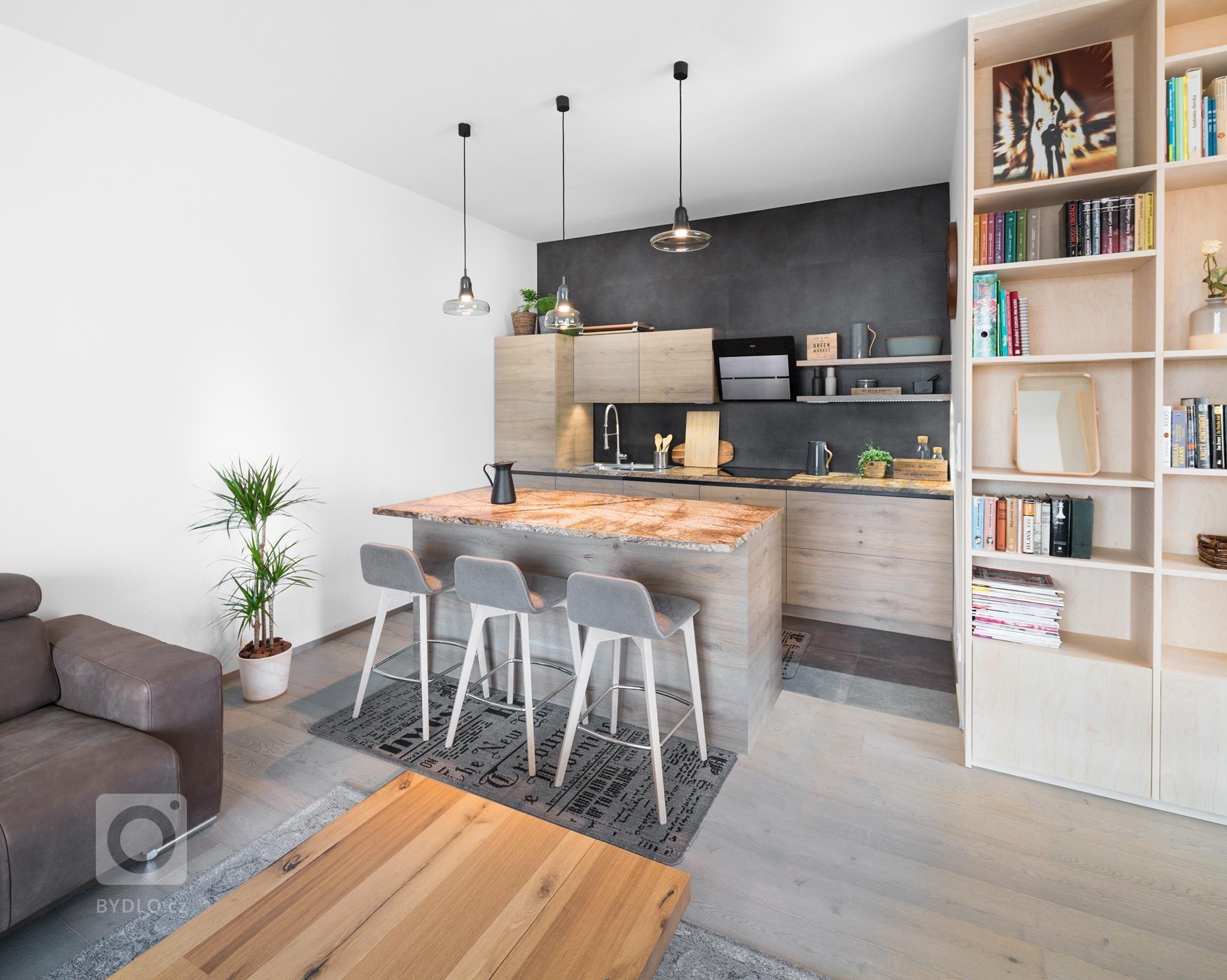 Výroba nábytku našimi truhláři podle návrhu bytového architekta
