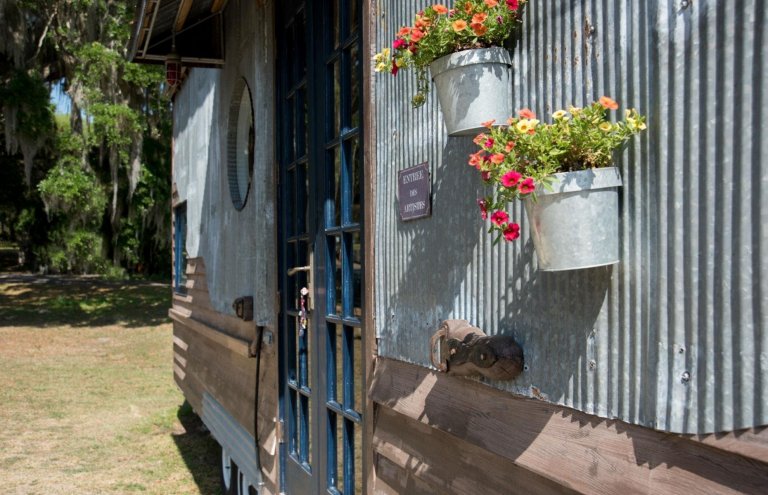 Vysněný domek na kolečkách s vlastní pecí na pizzu