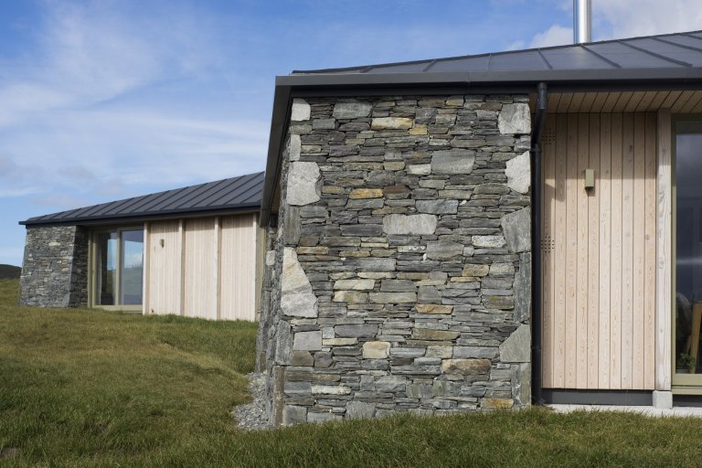 Dům na útesu s výhledem na oceán