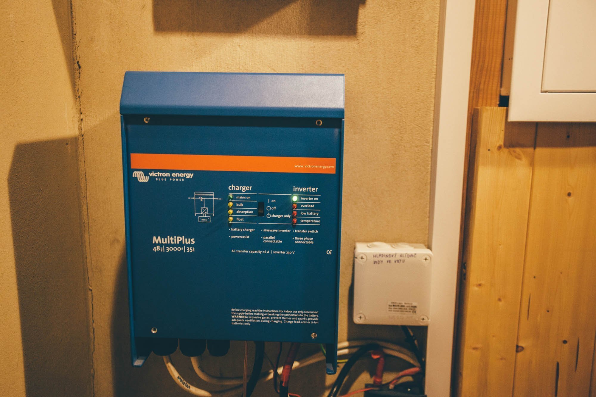 Energeticky soběstačná dřevostavba postavená svépomocí