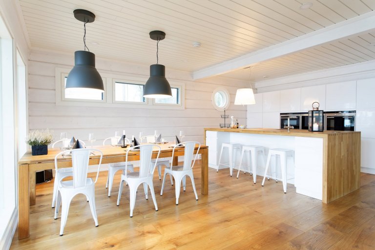 Finská dřevostavba inspirovaná italským venkovem