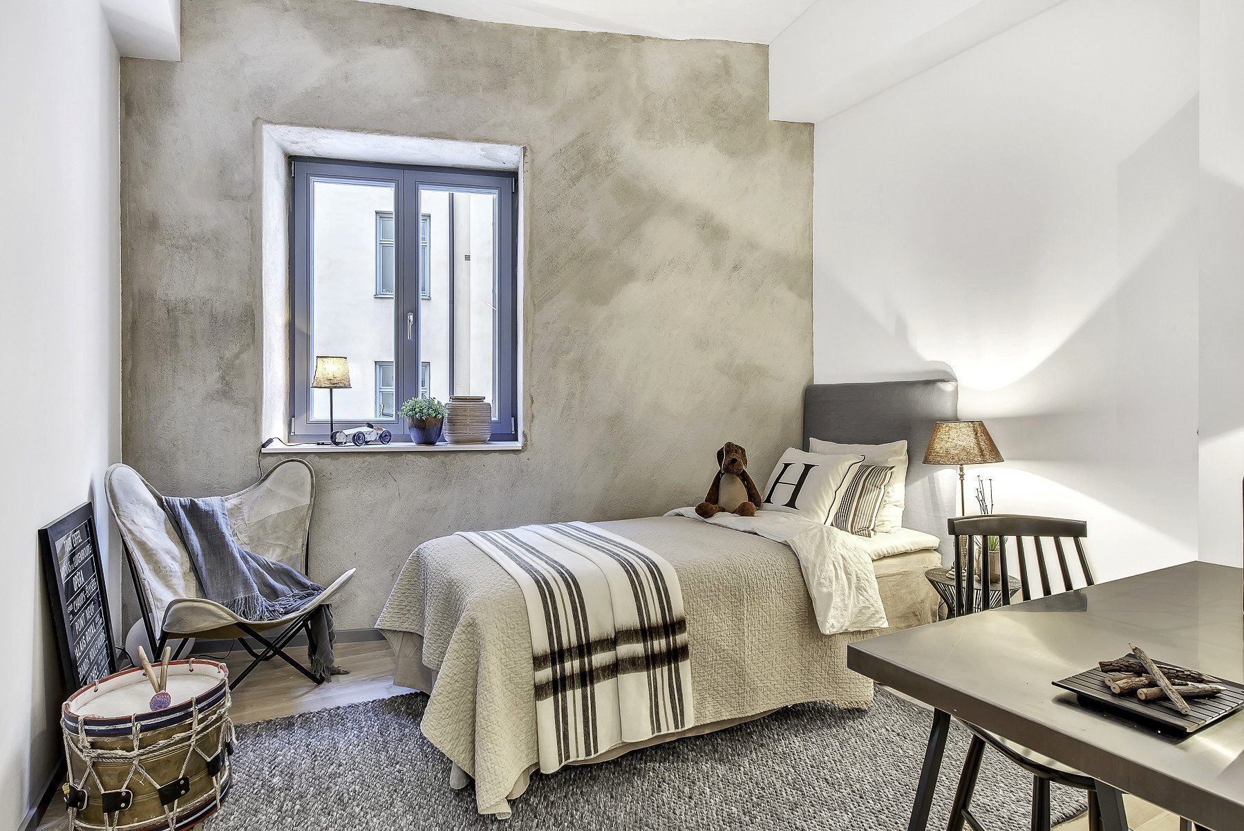 Romantické industriální podkroví