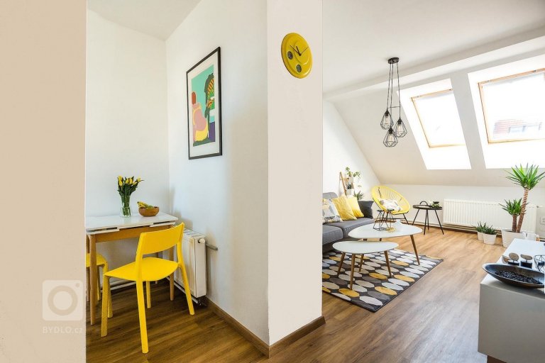 add picture to album