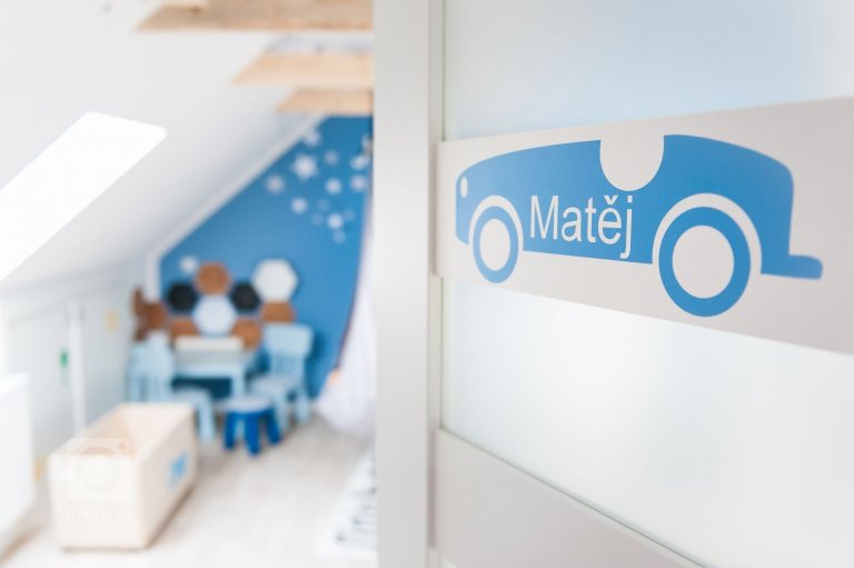 add picture to album