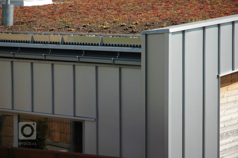 add picture to album