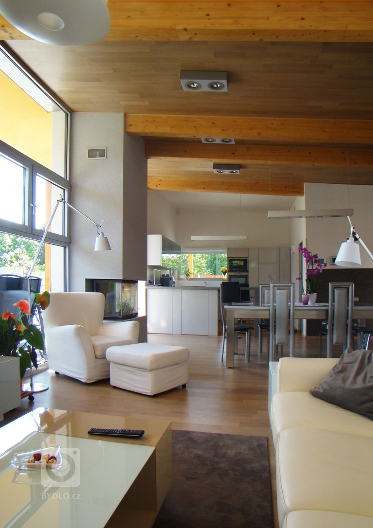 add picture to album