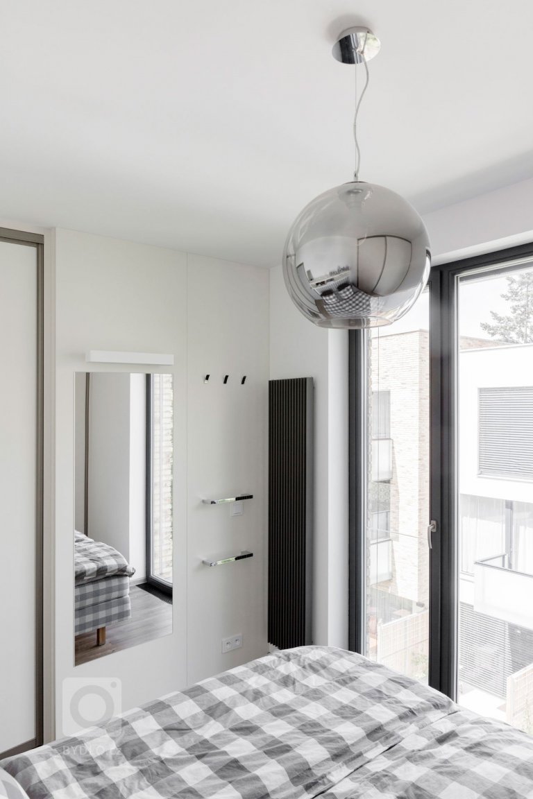 add picture to album