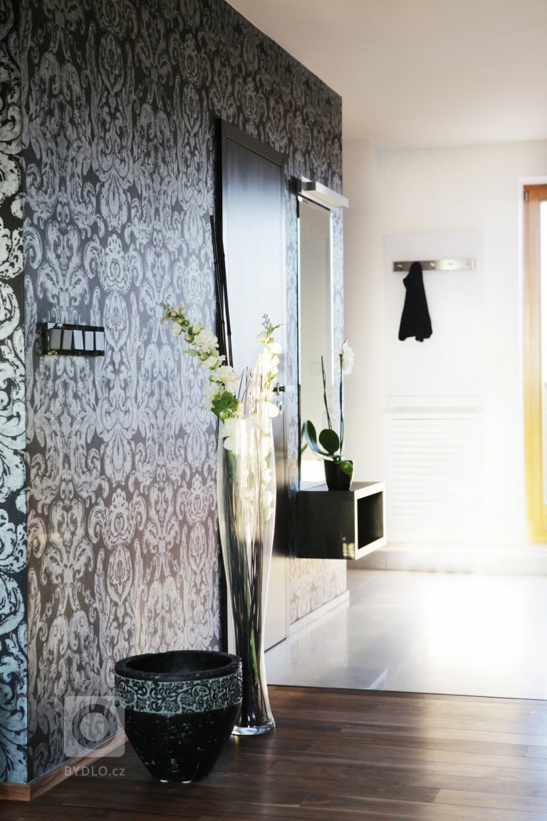 add picture to album