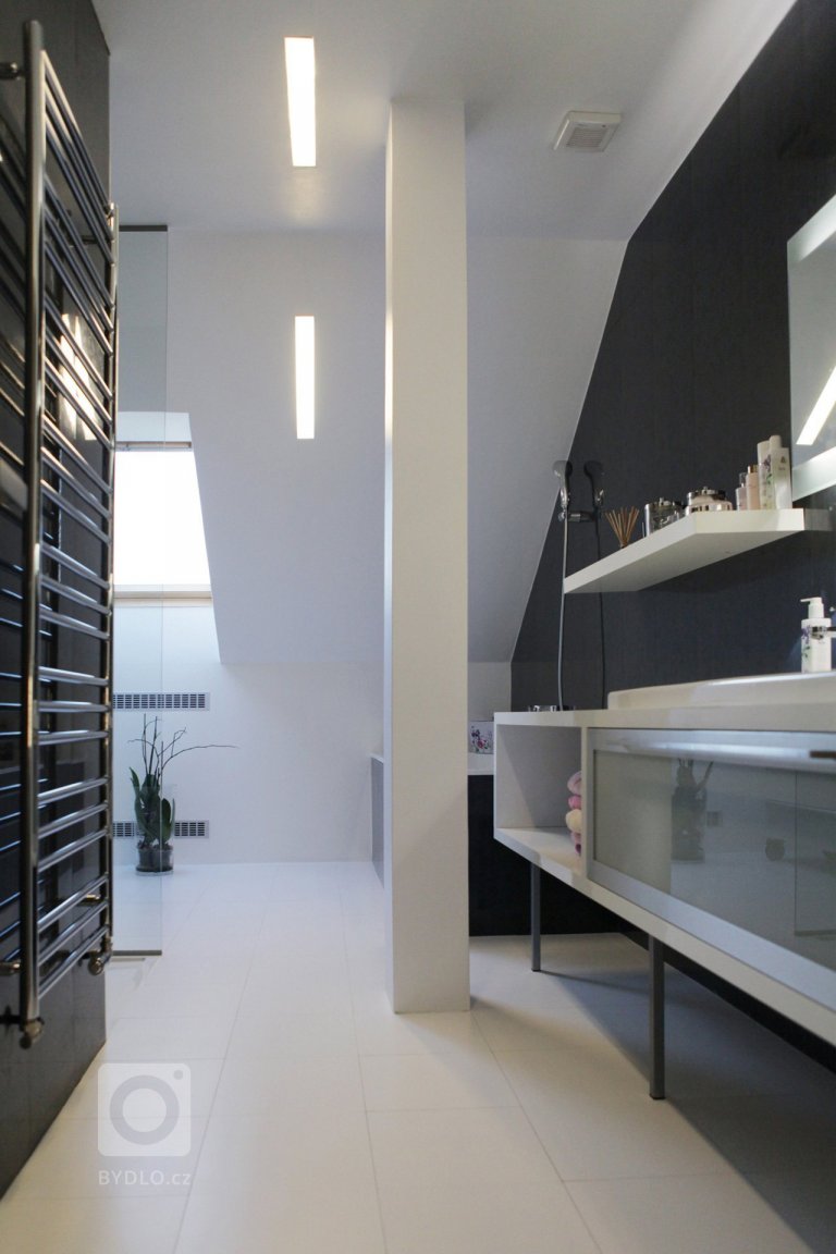 add picture to album