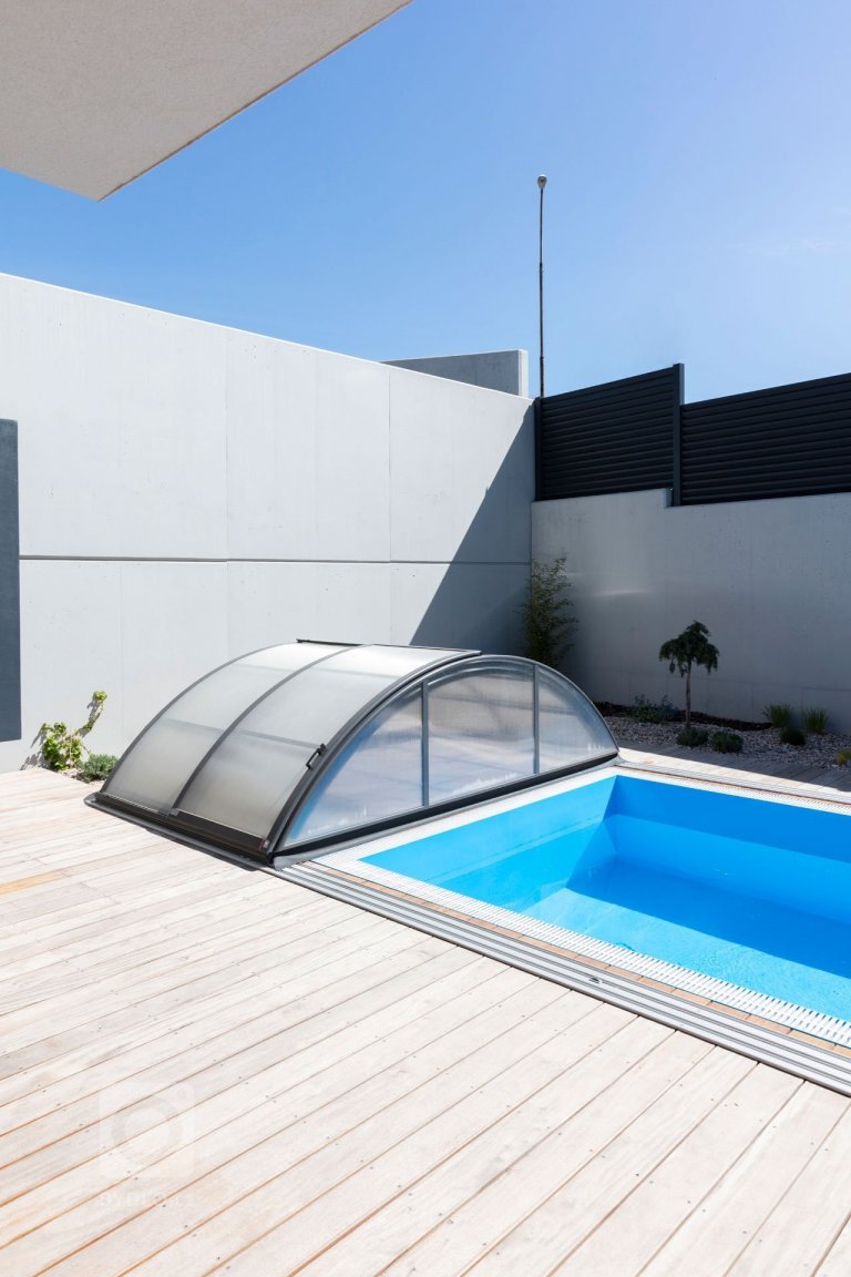 add picture to album