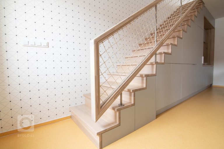 add picture to album