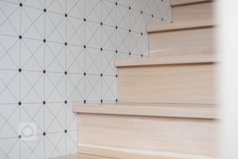 add picture to album