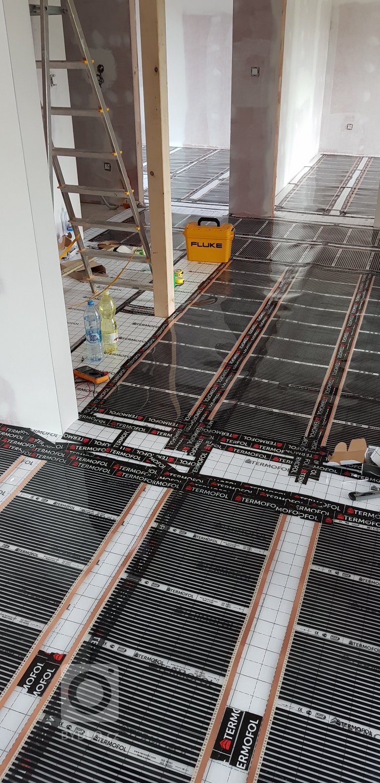 add picture to album