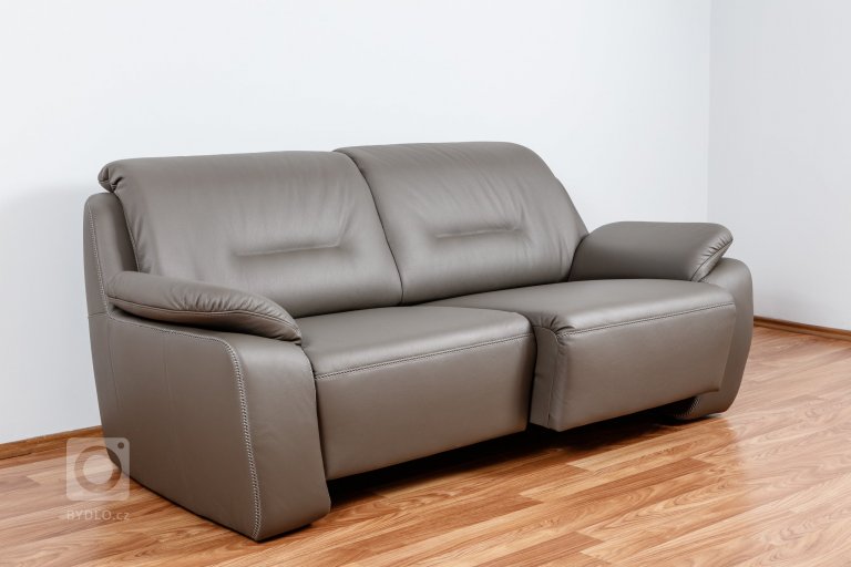 add picture to album