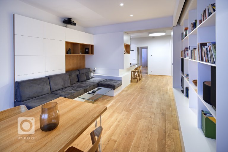 add picture to album