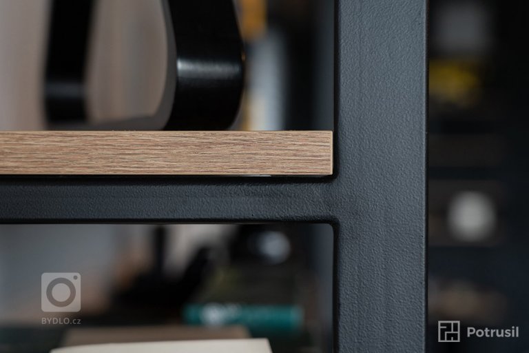 add picture to album