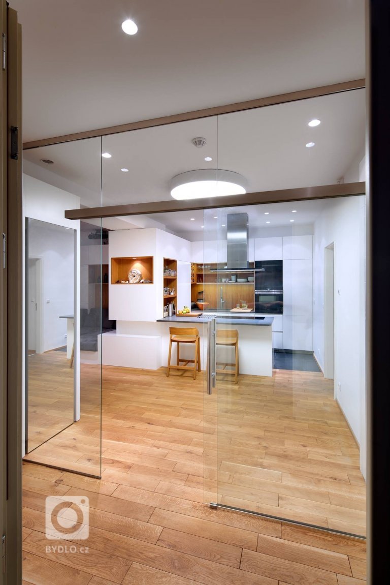 add picture to album