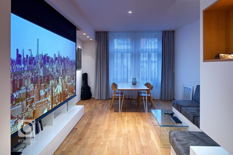 add picture to album