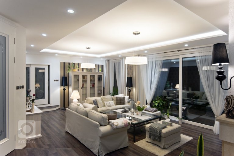 add picture to album