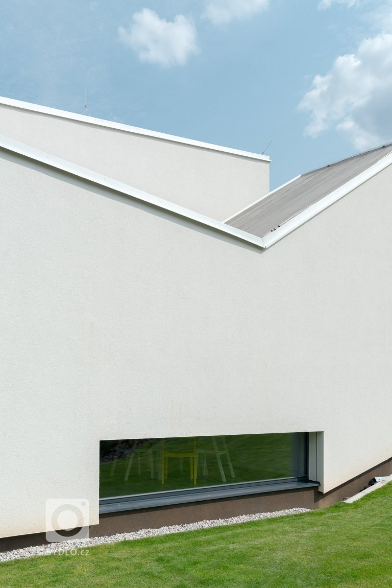 add picture to album