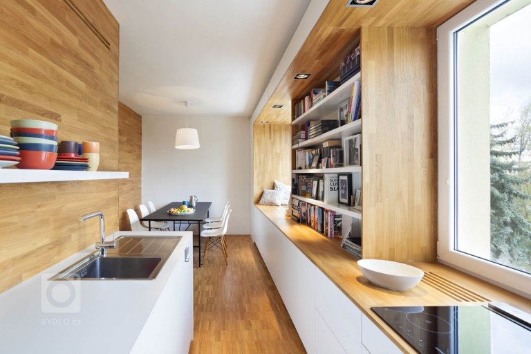 add picture to album