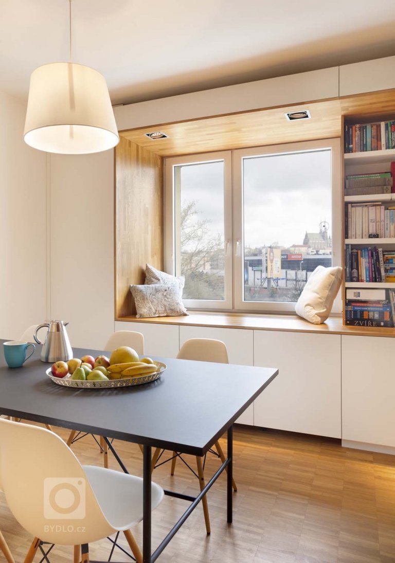 add picture to album