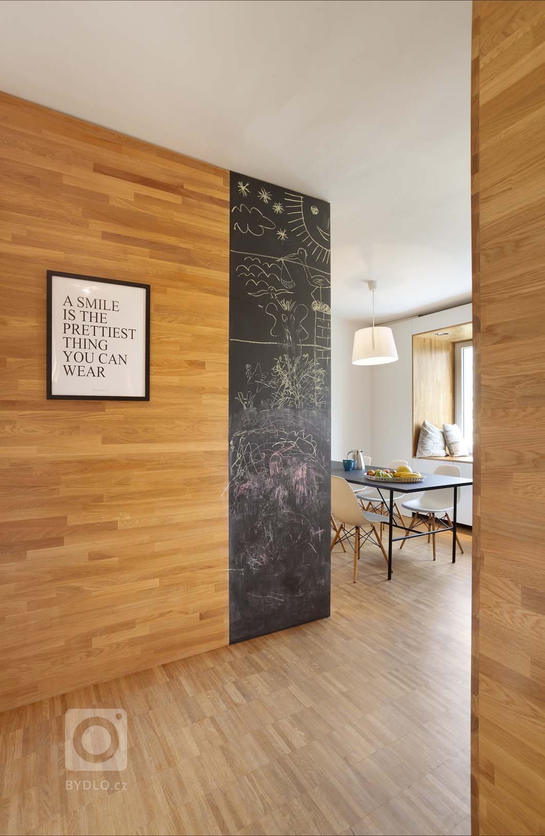 Předmětem návrhu a realizace je rekonstrukce bytu o velikosti 2+kk pro rodinu se dvěma dětmi. Celková velikost byla zvětšena na 3,5+kk využitím přilehlého…