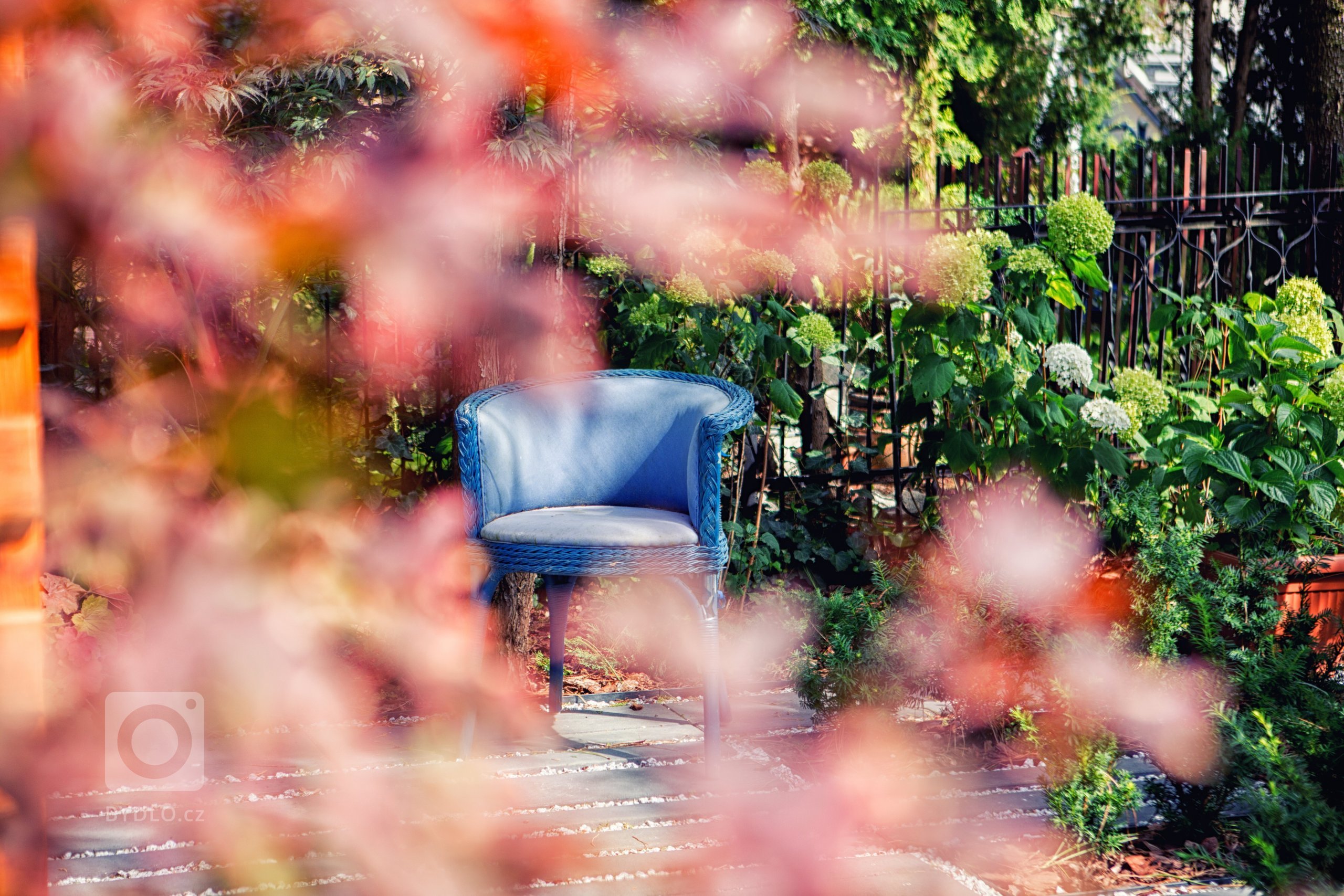 Projekt zahrady předpokládá vytvoření moderního prostoru, který by korespondoval&nbsp; s tvarem domu a jeho interiérem. Jedním z důležitějších prvků bylo…