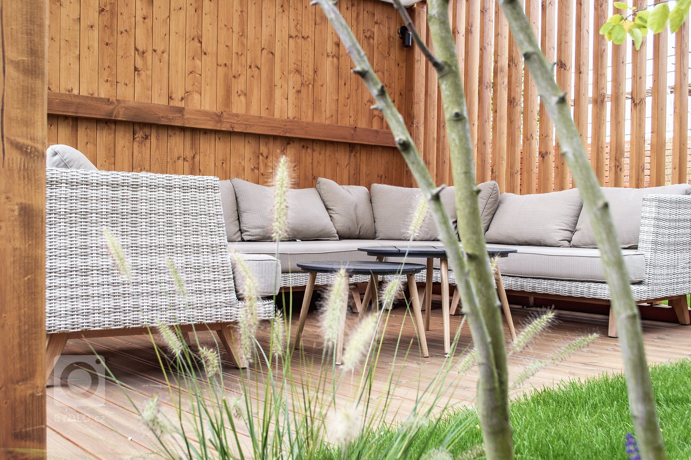 Malý prostor zahrady a její lokalizace mezi bytovou zástavbou má velký vliv na koncept zahrady.&nbsp;Návrh zahrady v Praze&nbsp;je založen na jednoduchých…