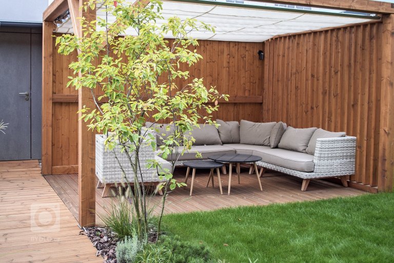 add picture to album