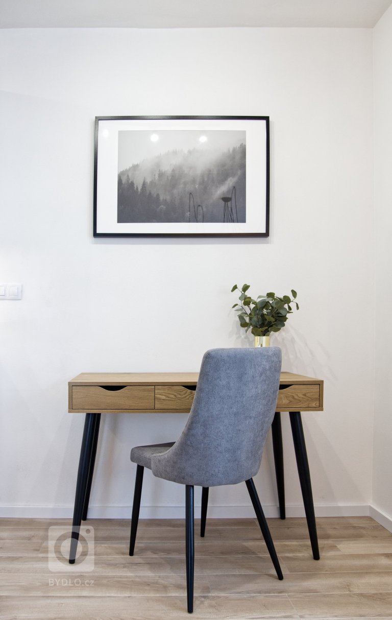 add picture to album