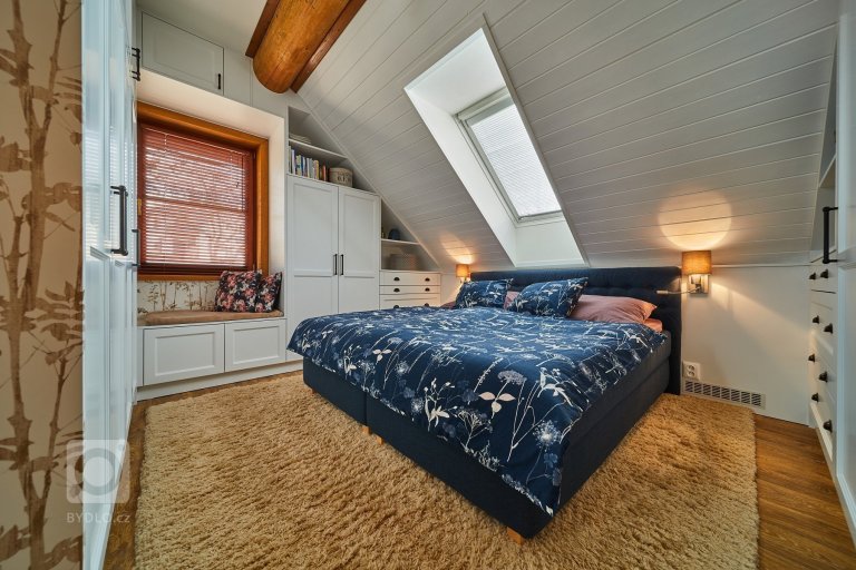 add picture to album