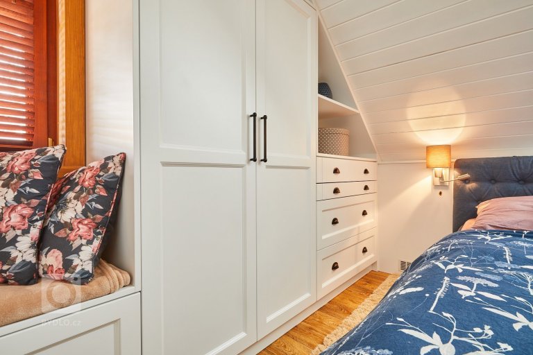 add picture to album