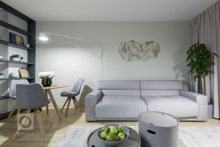 add picture to album