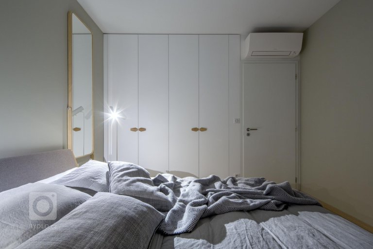 add picture to album