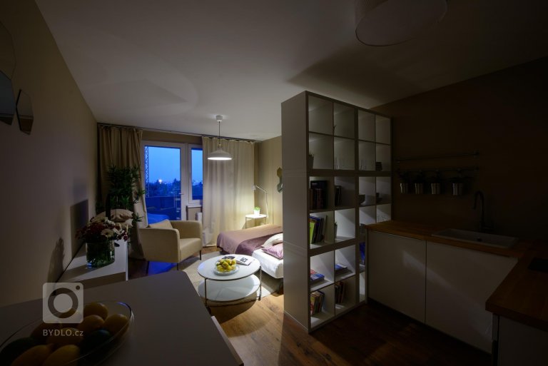 add picture to album