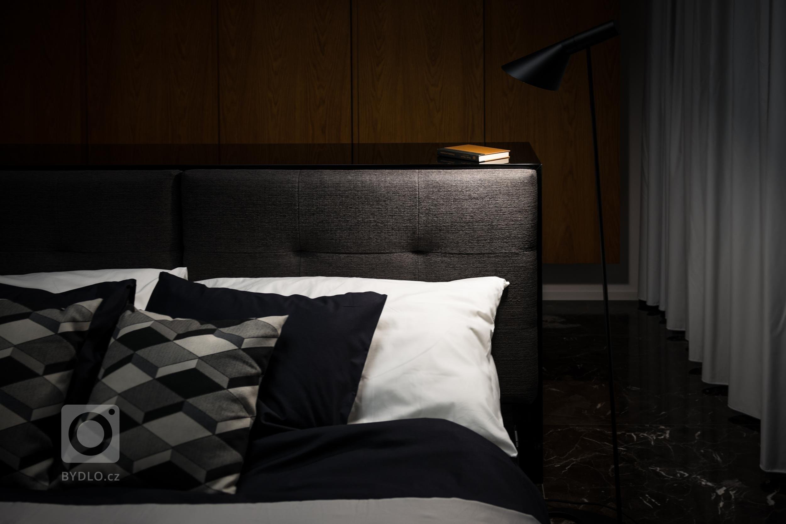 Luxusní byt v Riverparku s mramorovou podlahou bude sloužit k pronájmu pro náročné klienty. V návrhu jsme se vyhnuli okázalým kýčům a vytvořili skutečně…