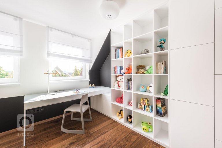 add picture to album