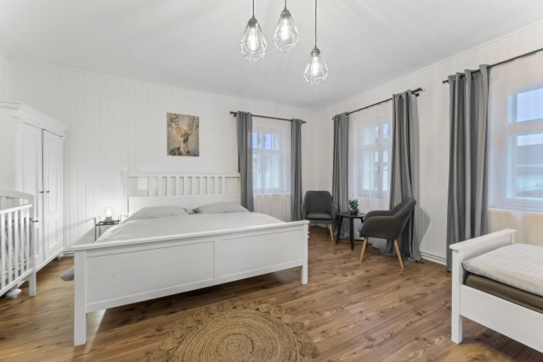 Jako fotograf specializující se na nemovitosti jsem měl tu čest zachytit nově zrekonstruovaný objekt určený pro krátkodobé pronájmy. Cílem mého fotografování…