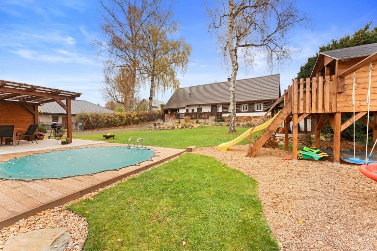 Jako fotograf specializující se na nemovitosti jsem měl tu čest zachytit nově zrekonstruovaný objekt určený pro krátkodobé pronájmy. Cílem mého fotografování…