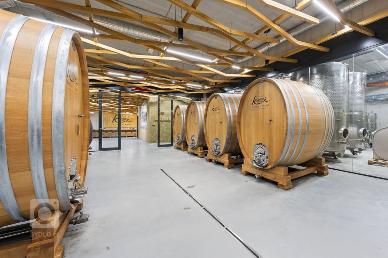 add picture to album