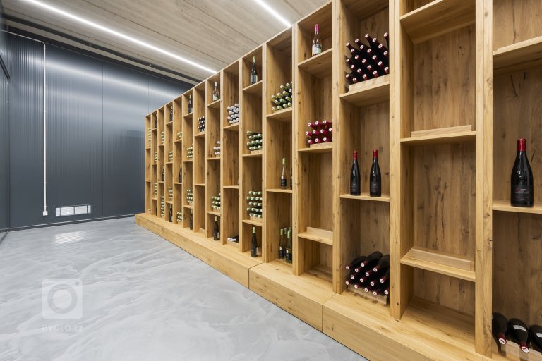 add picture to album