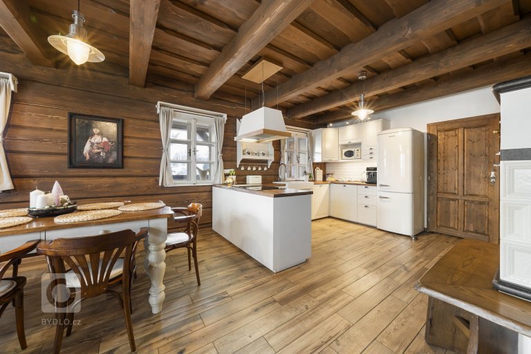 add picture to album