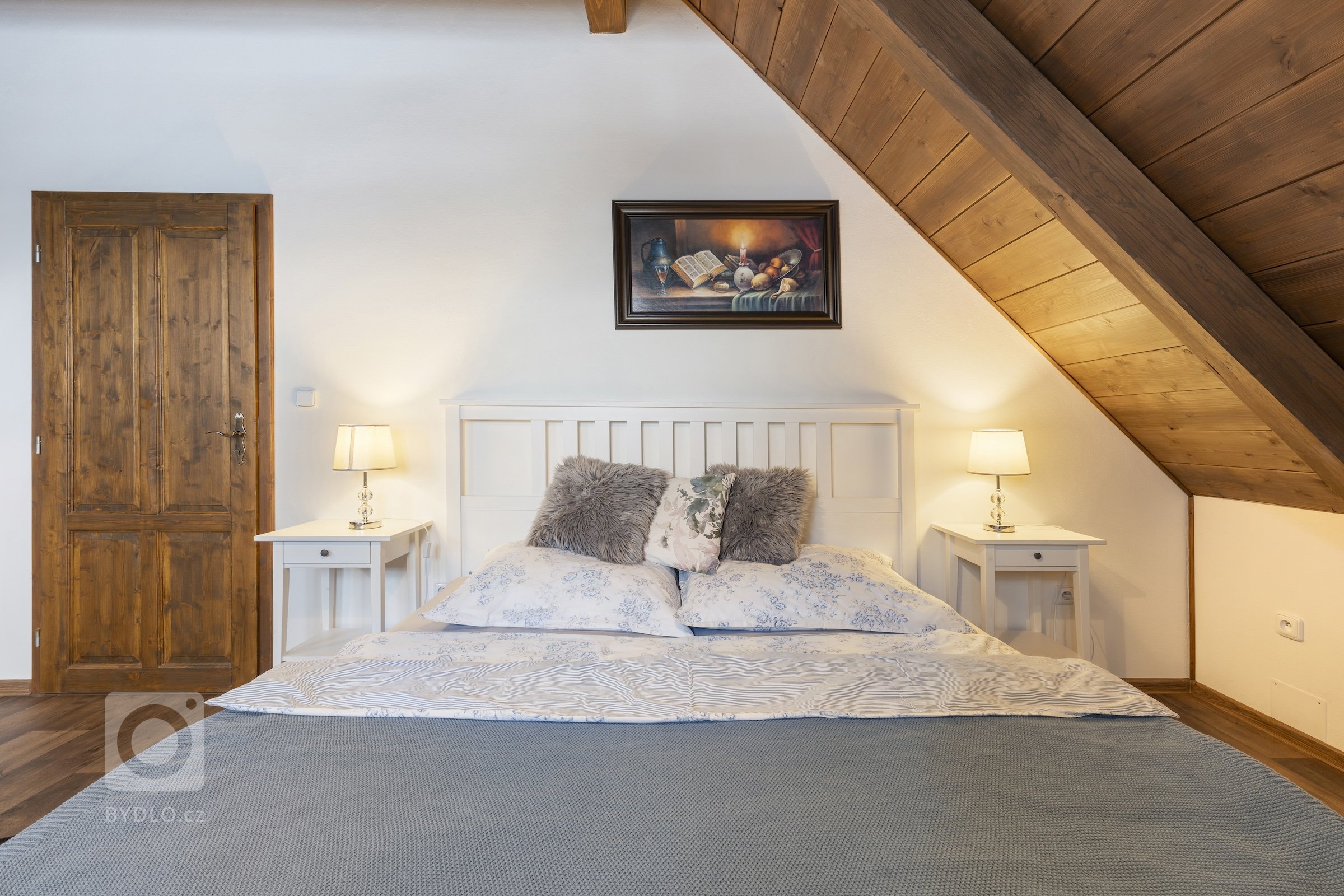 Při komplexní prezentaci nemovitostí na pronájem se jako fotograf často setkávám s výzvou fotografování za ideálních světelných podmínek, jako je východ nebo…