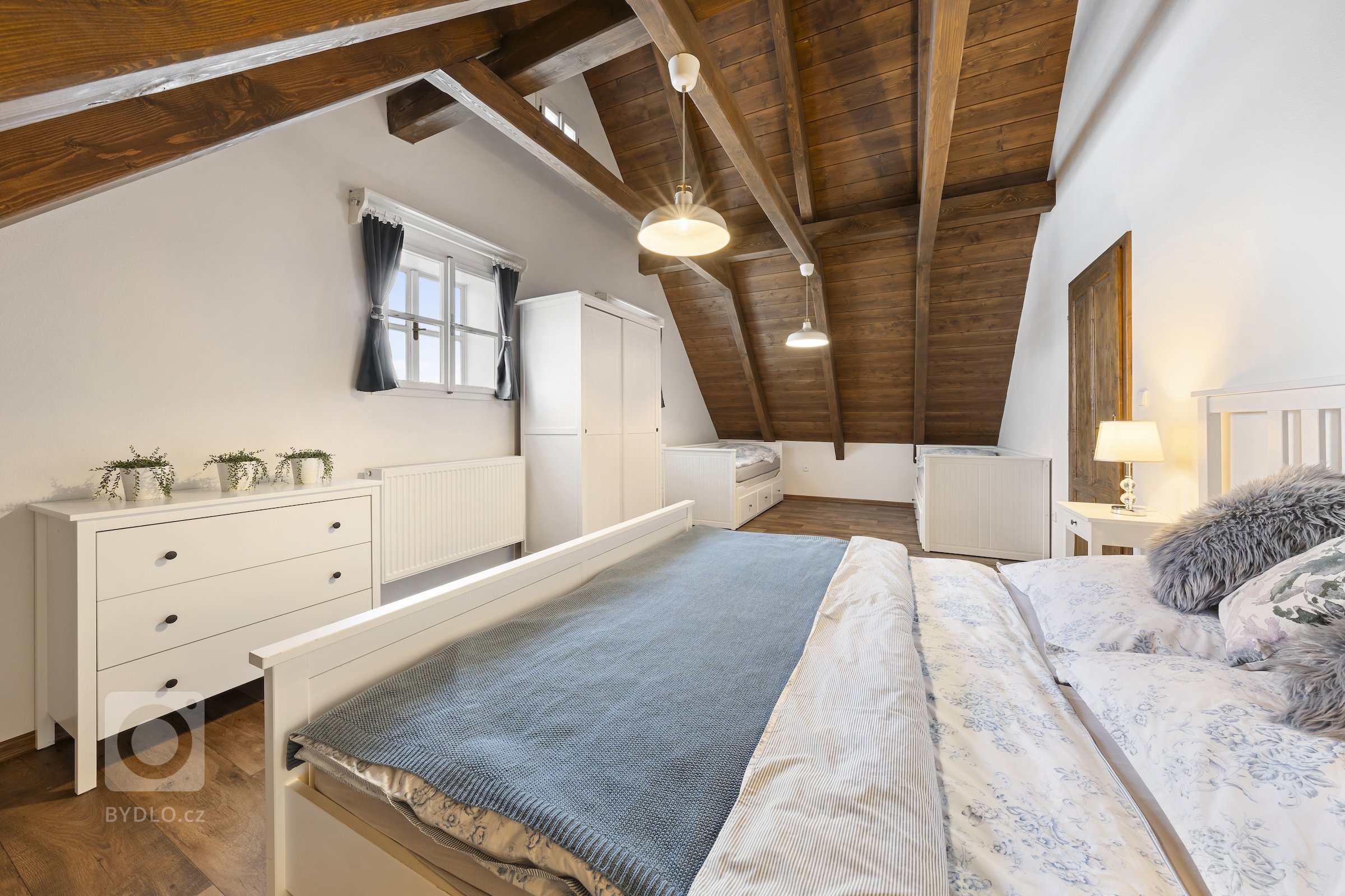 Při komplexní prezentaci nemovitostí na pronájem se jako fotograf často setkávám s výzvou fotografování za ideálních světelných podmínek, jako je východ nebo…