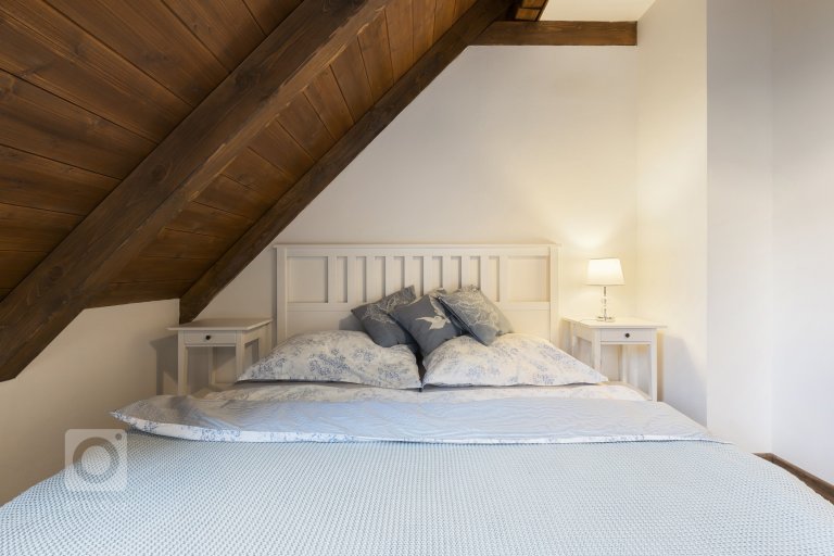 add picture to album