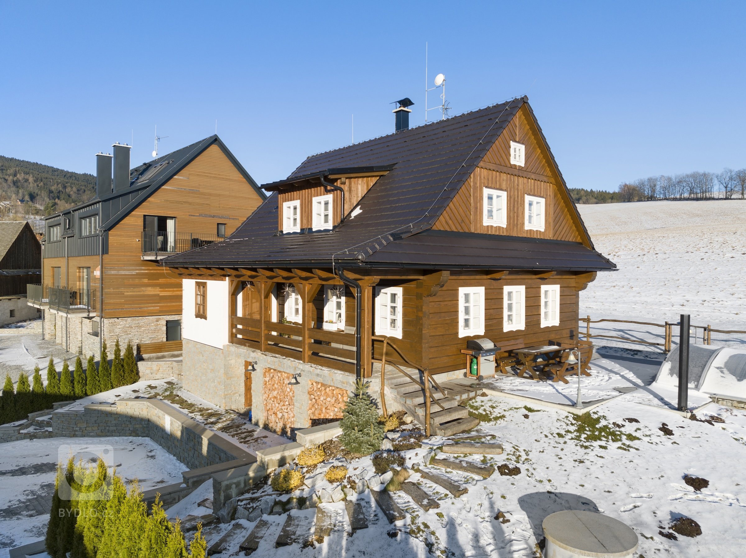 Při komplexní prezentaci nemovitostí na pronájem se jako fotograf často setkávám s výzvou fotografování za ideálních světelných podmínek, jako je východ nebo…