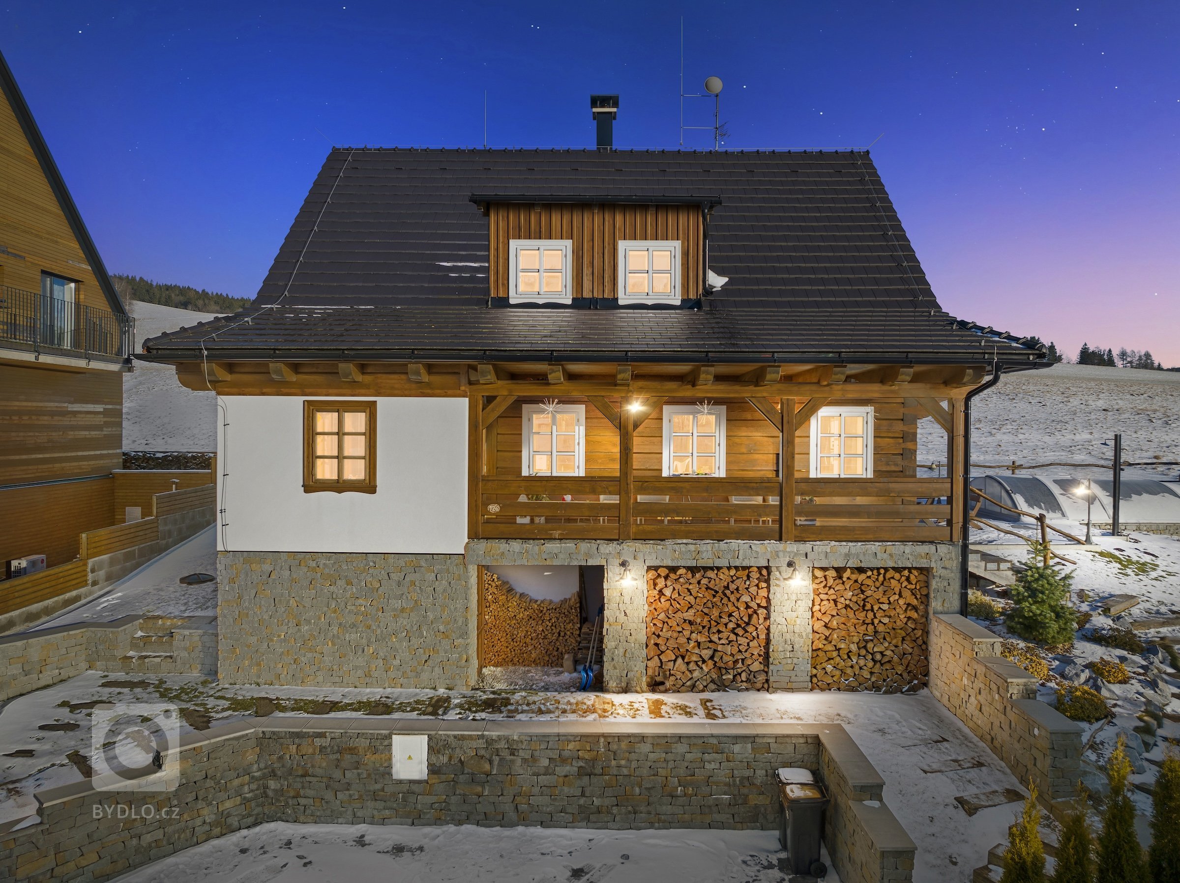 Při komplexní prezentaci nemovitostí na pronájem se jako fotograf často setkávám s výzvou fotografování za ideálních světelných podmínek, jako je východ nebo…